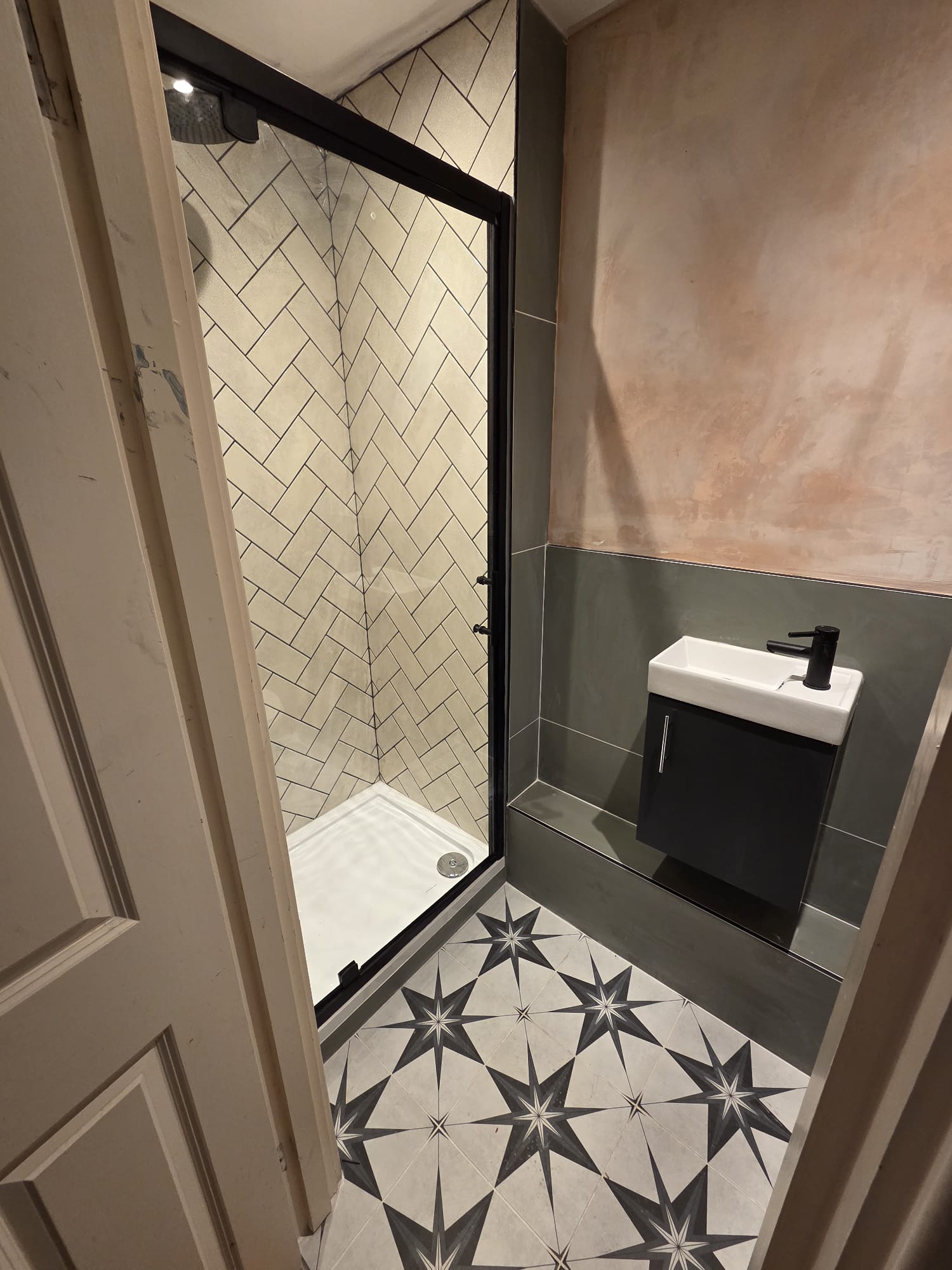 63efd770-08f1-413f-93fb-21839f111a81